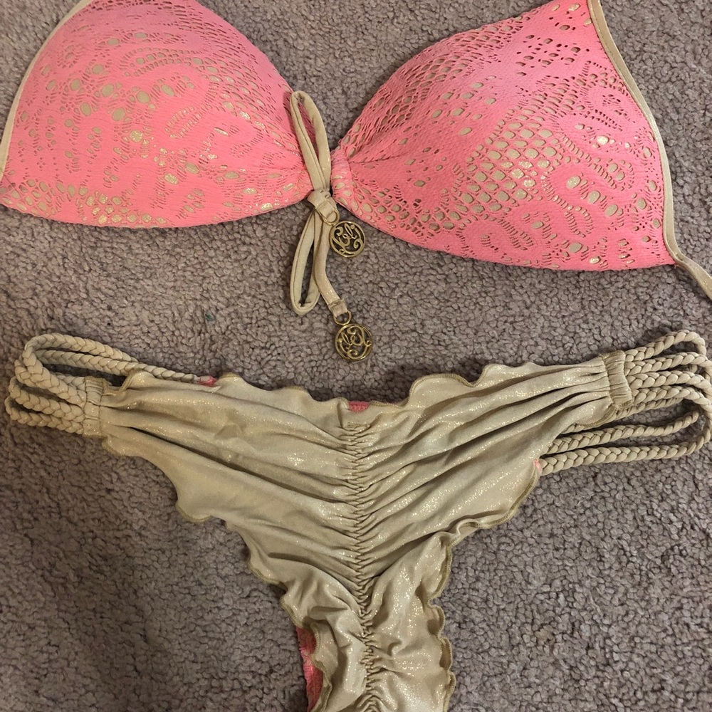 Luli fama bikini